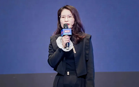  (t��ng)���x��(y��u)Ʒ��(chu��ng)ʼ�ˏ����ں���˽��F(tu��n)�L(zh��ng)���(hu��)�Ϸ�����ČW(xu��)��(x��)�Pӛ